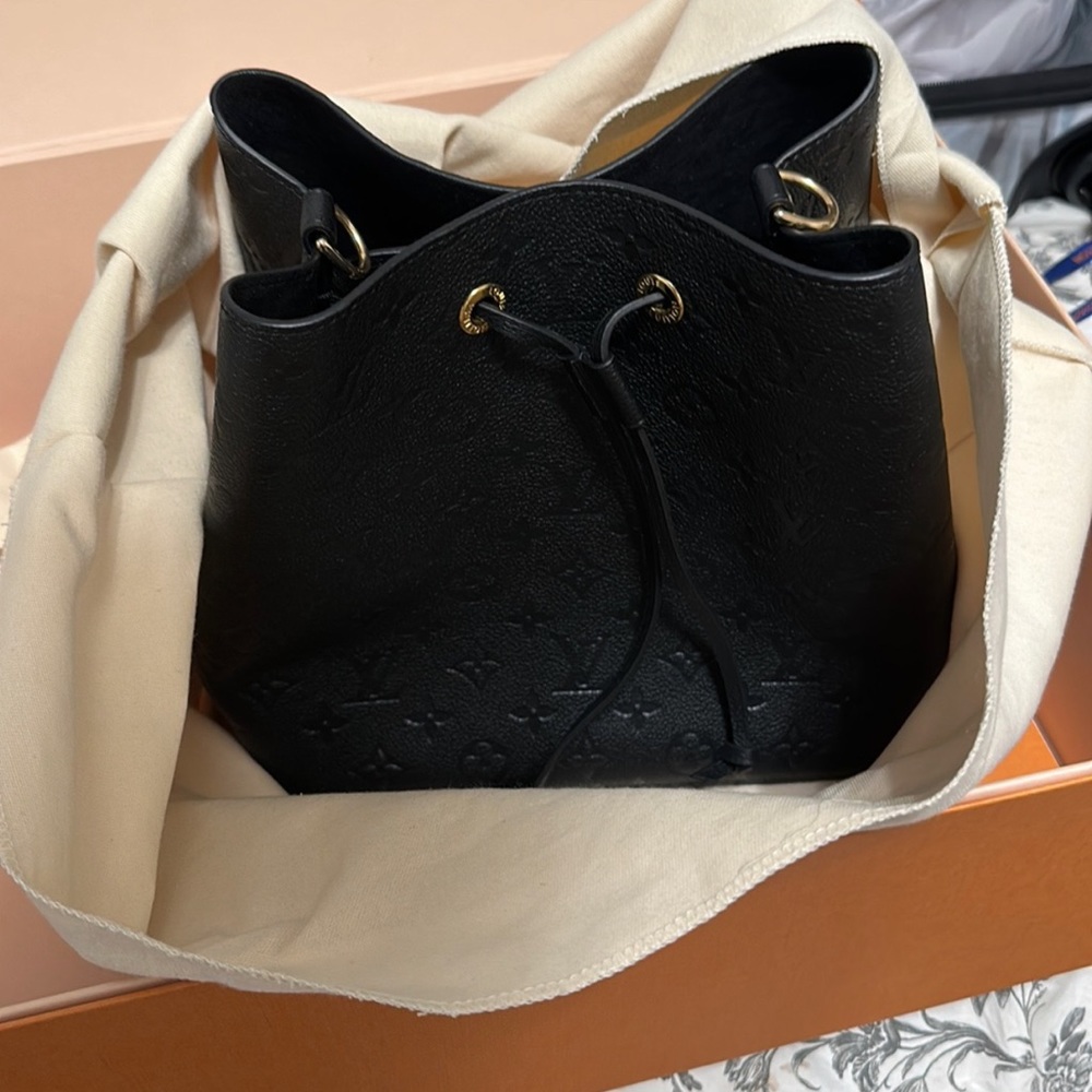 Louis Vuitton Neo Noe Black Empreinte Leather Bucket Bag